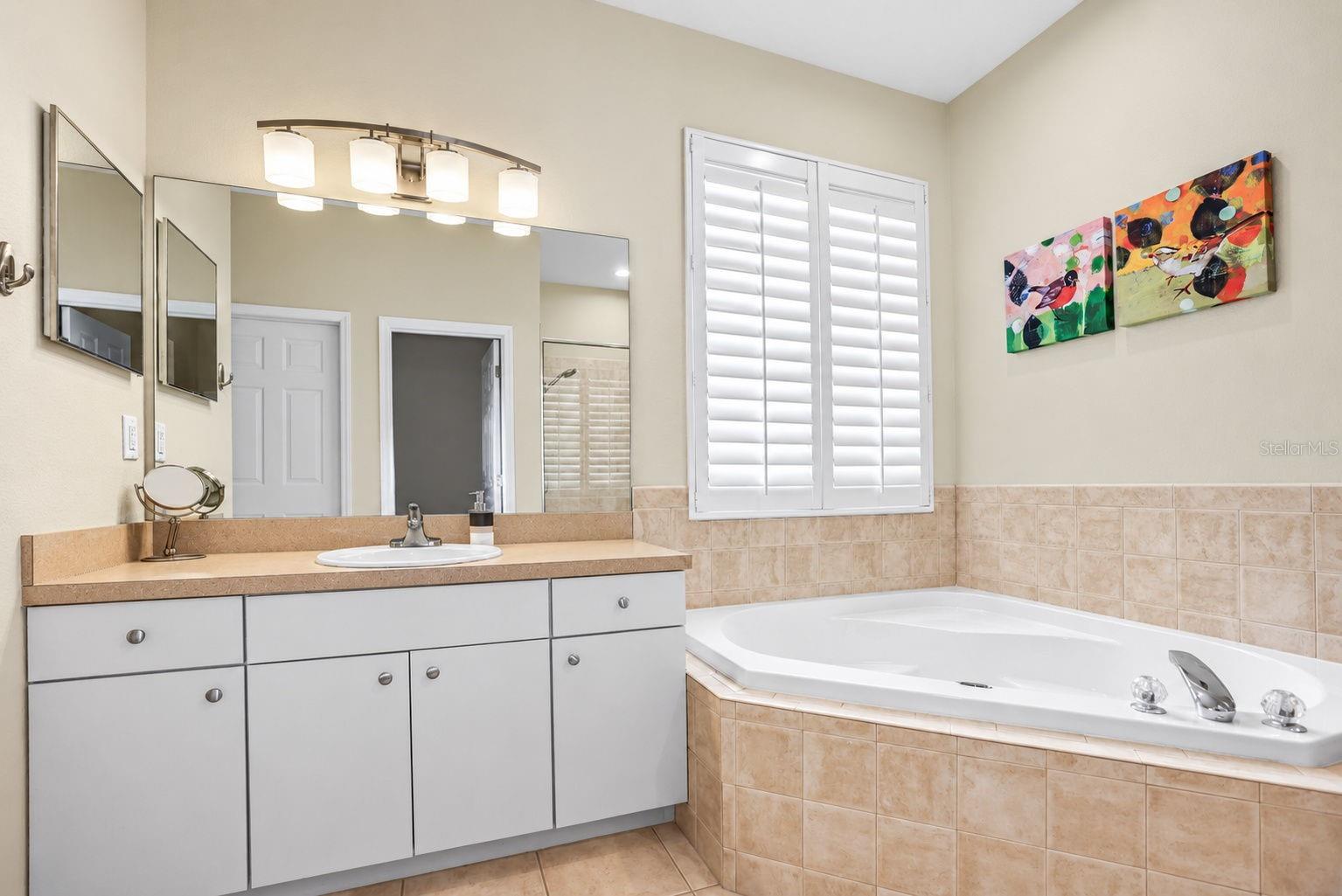 2013 Macarthur Ct Property Photo 34