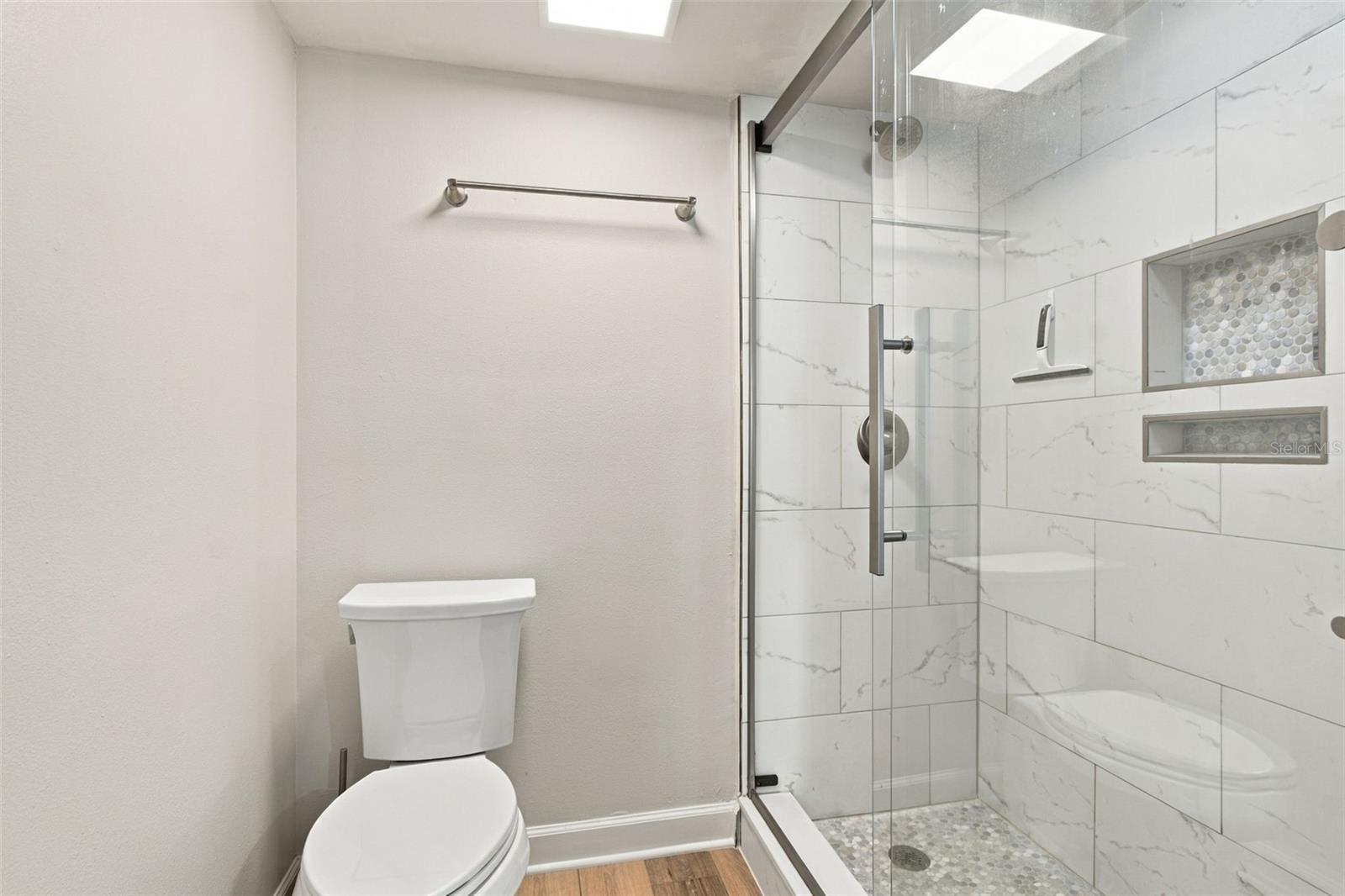 690 Island Way #511 Property Photo 30