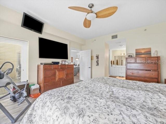 425 150th Ave #2302 Property Photo 31