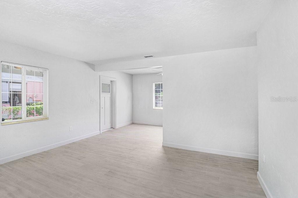 810 Patbur Ave Property Photo 4