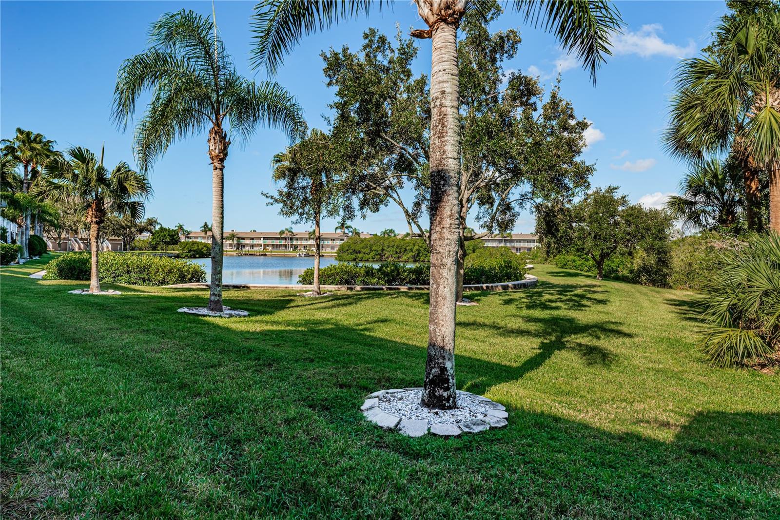 4324 Spinnaker Cove Ln Property Photo 6