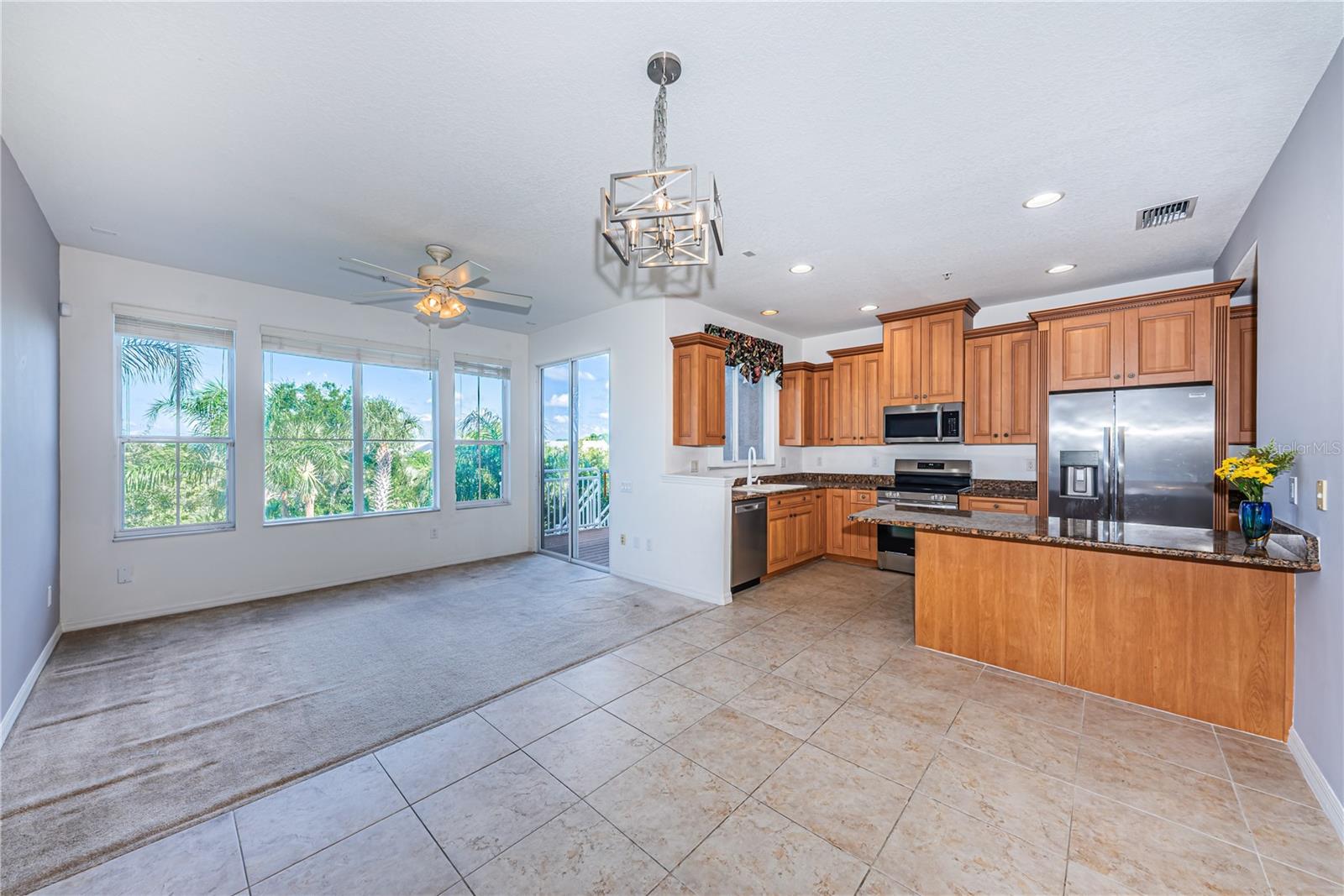 4324 Spinnaker Cove Ln Property Photo 9