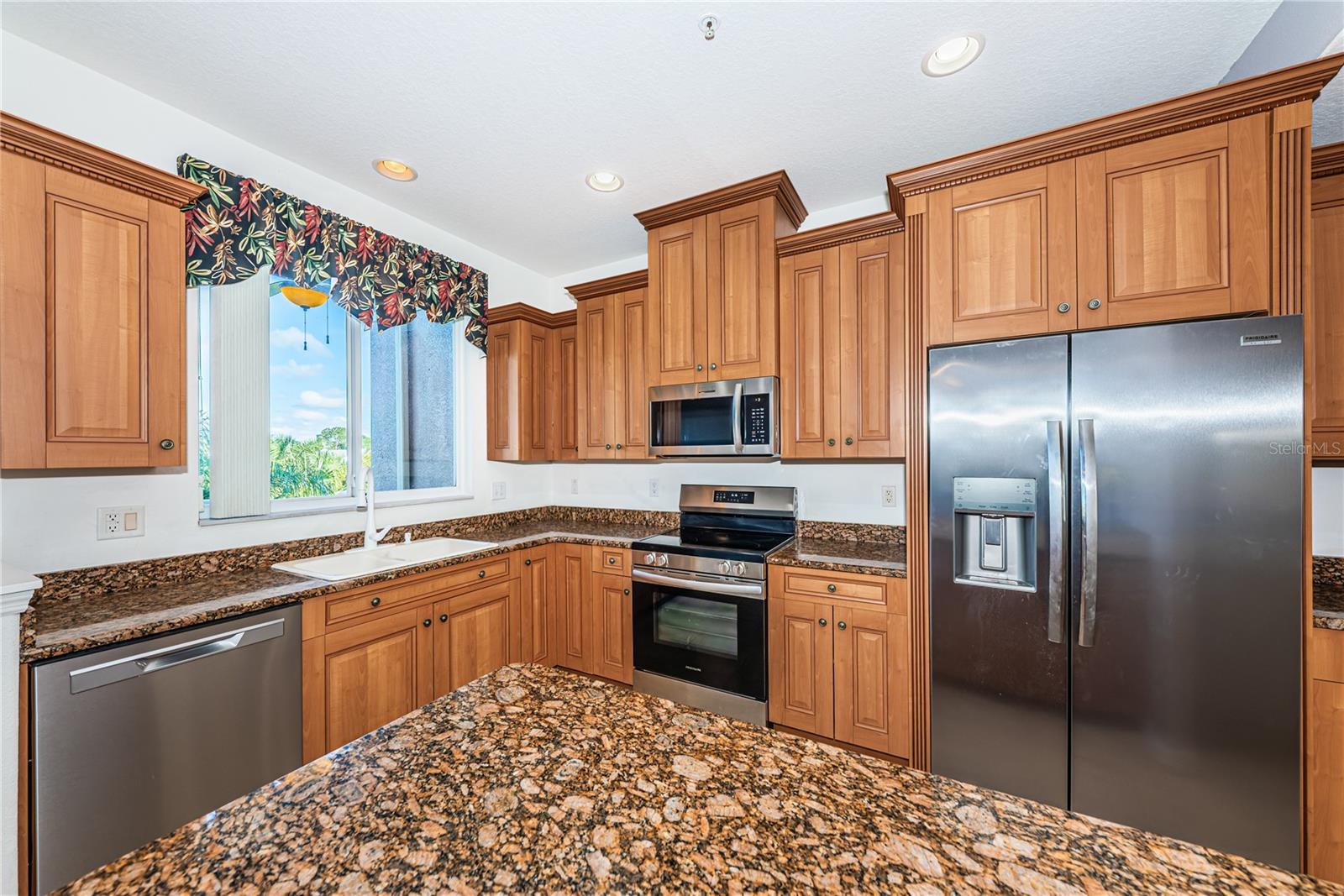 4324 Spinnaker Cove Ln Property Photo 14