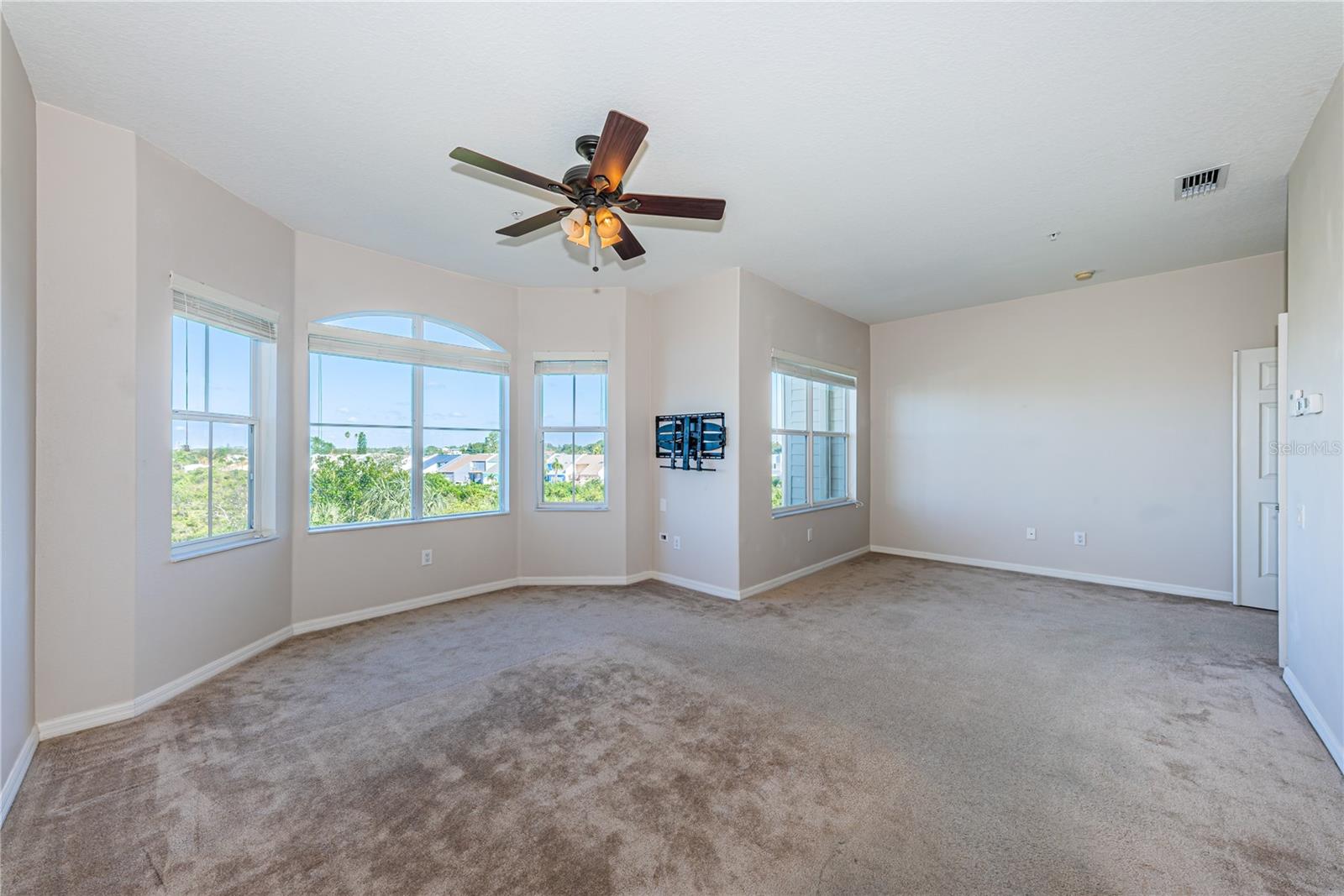 4324 Spinnaker Cove Ln Property Photo 54