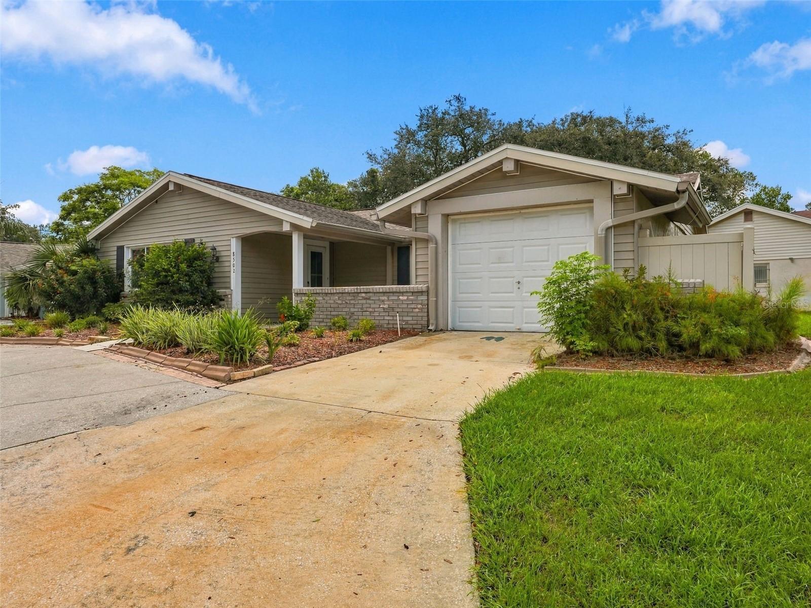 8502 Arrowhead Dr Property Photo 3