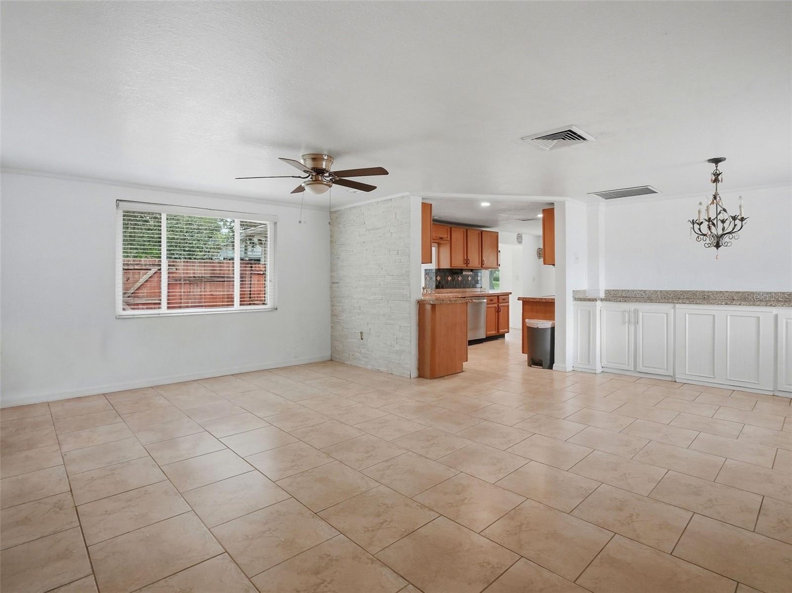 8502 Arrowhead Dr Property Photo 8