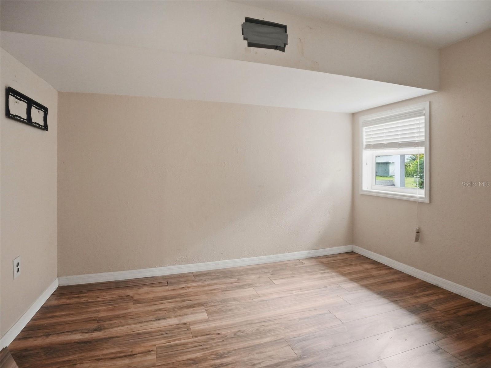 8502 Arrowhead Dr Property Photo 24