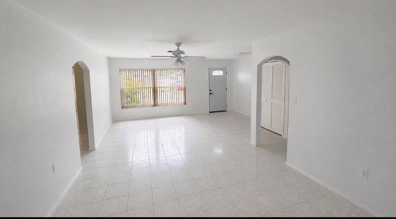 8345 Fox Hollow Dr Property Photo 2