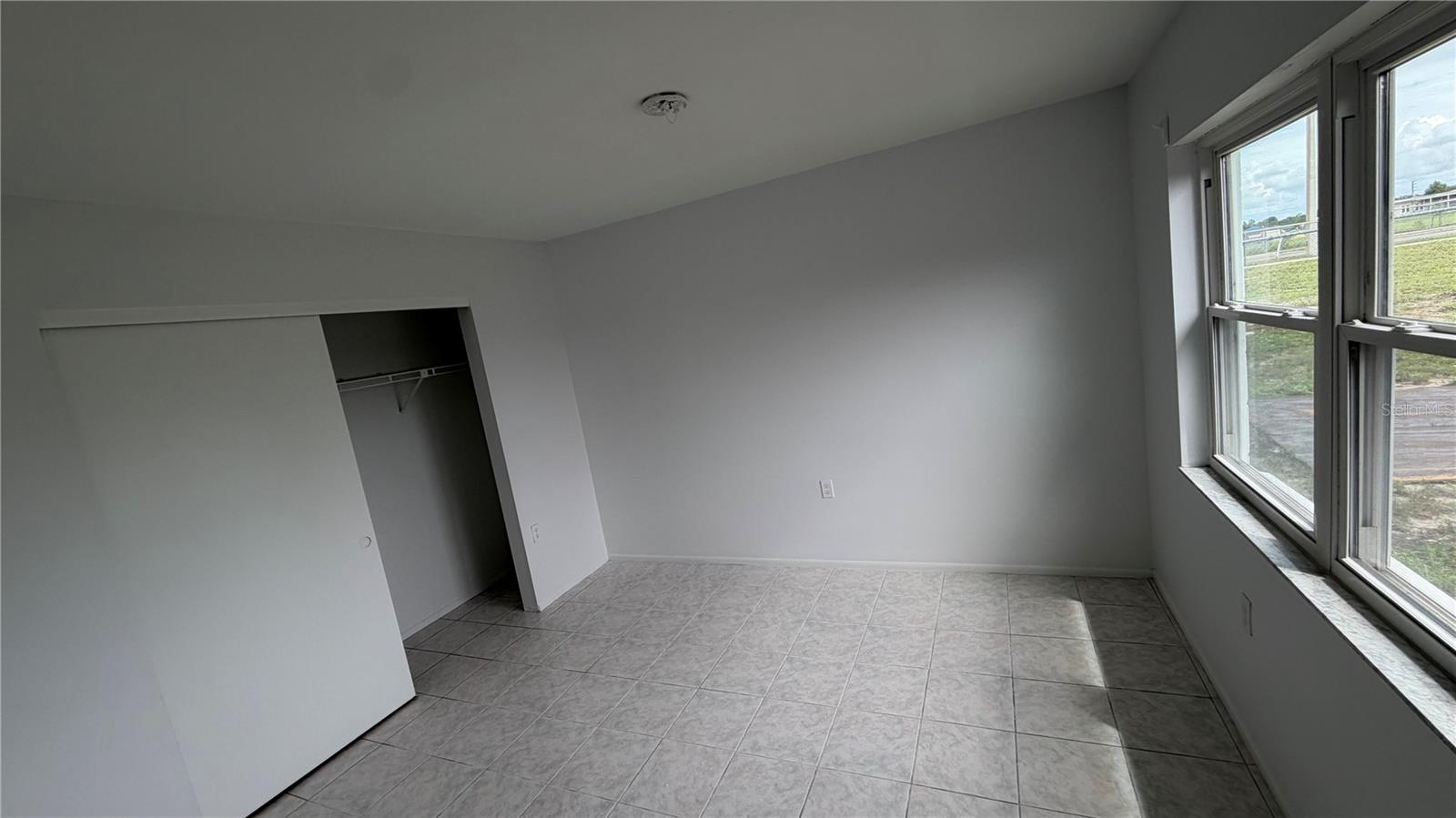 8345 Fox Hollow Dr Property Photo 9
