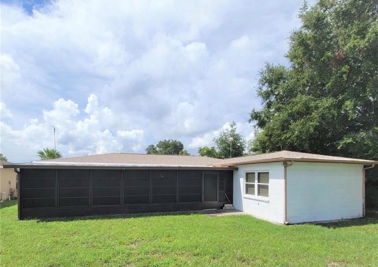 8345 Fox Hollow Dr Property Photo 18