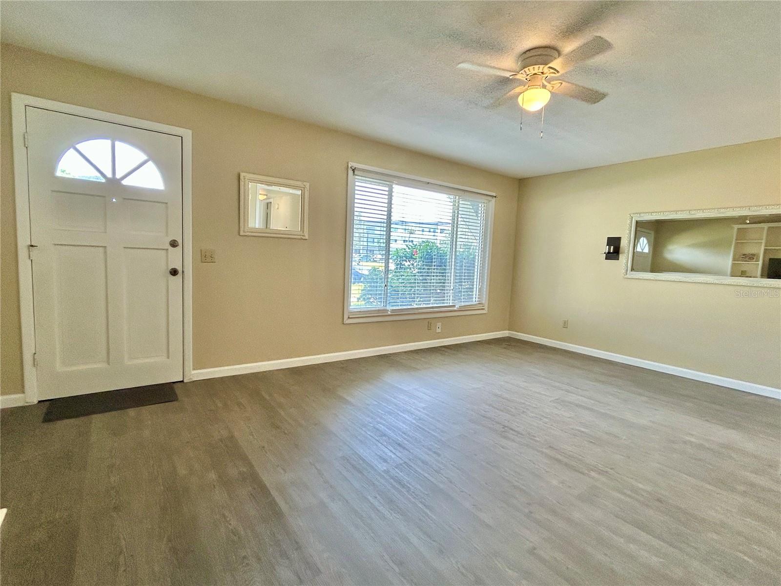 2000 World Parkway Blvd #12 Property Photo 7
