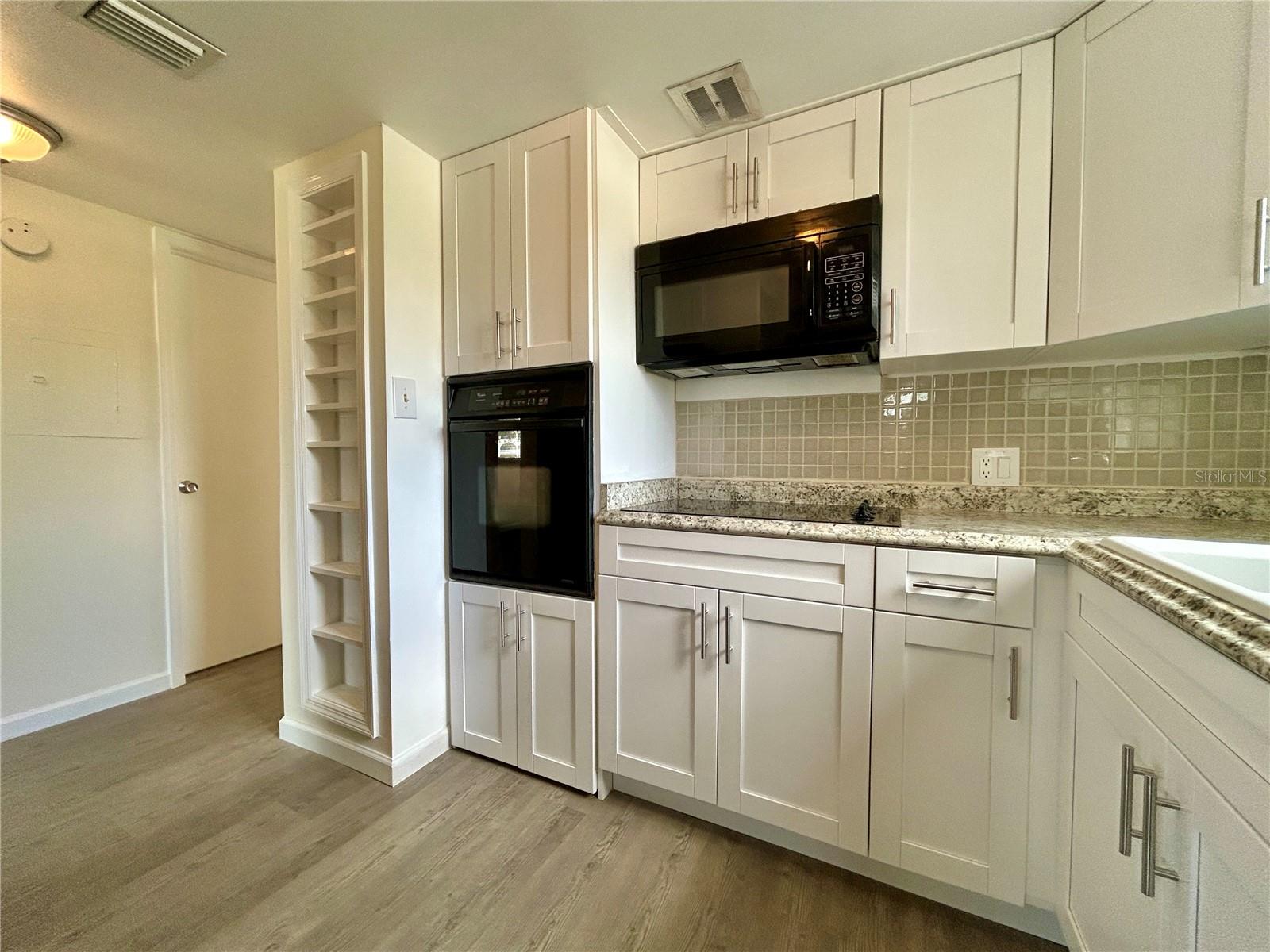 2000 World Parkway Blvd #12 Property Photo 11