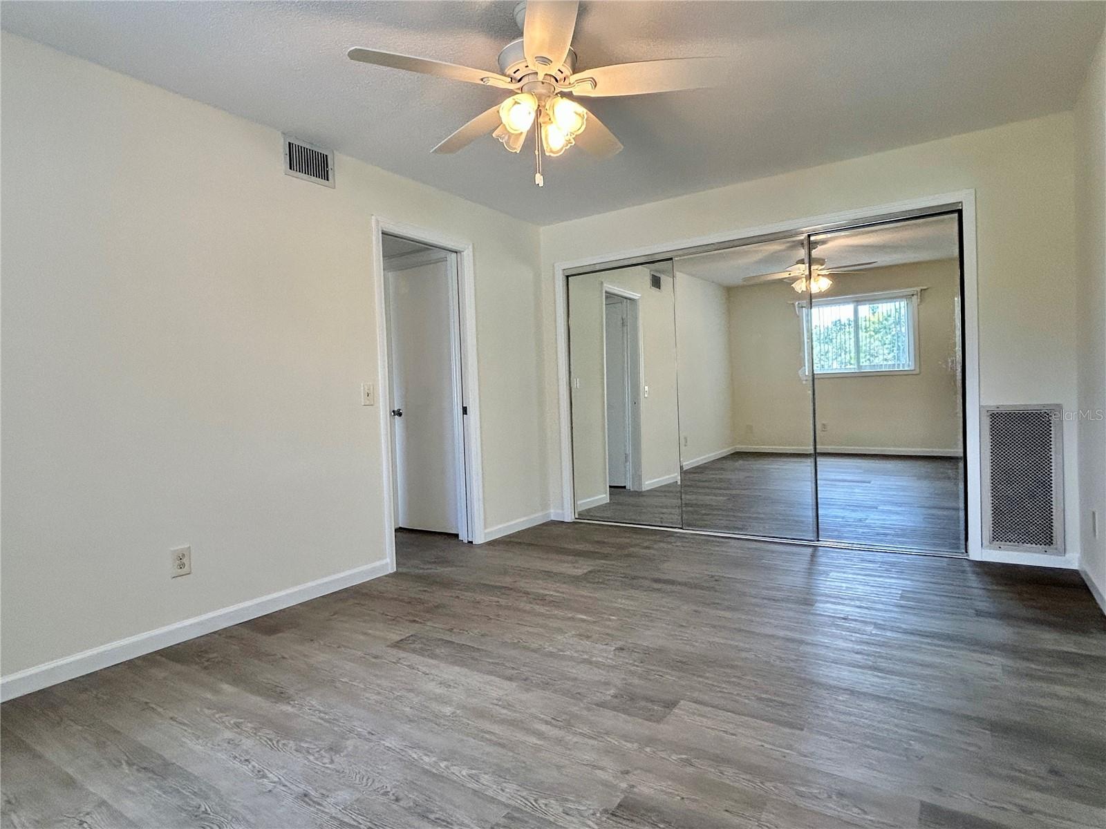 2000 World Parkway Blvd #12 Property Photo 16