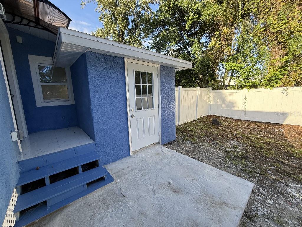 1110 W Knollwood St Property Photo 28
