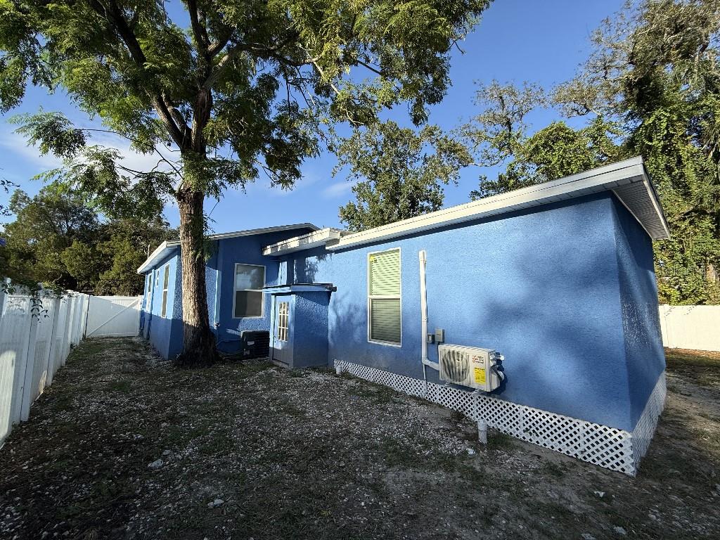 1110 W Knollwood St Property Photo 30