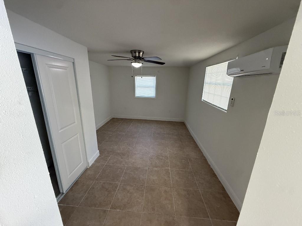 1110 W Knollwood St Property Photo 38