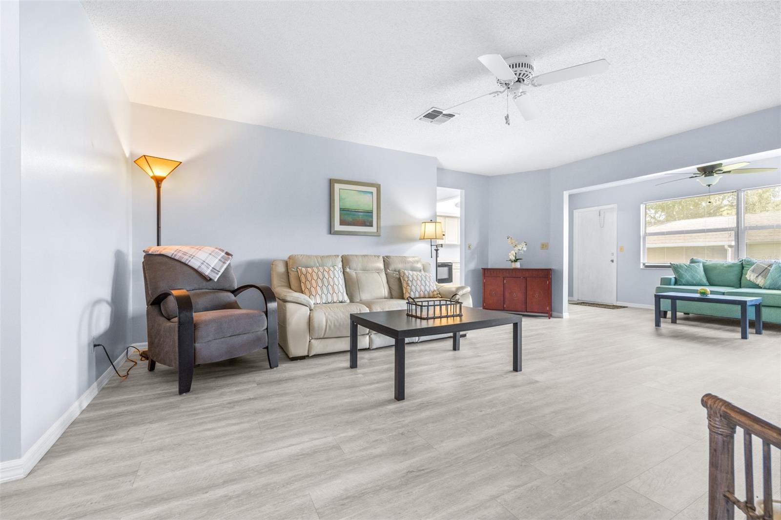1521 Leland Dr Property Photo 3