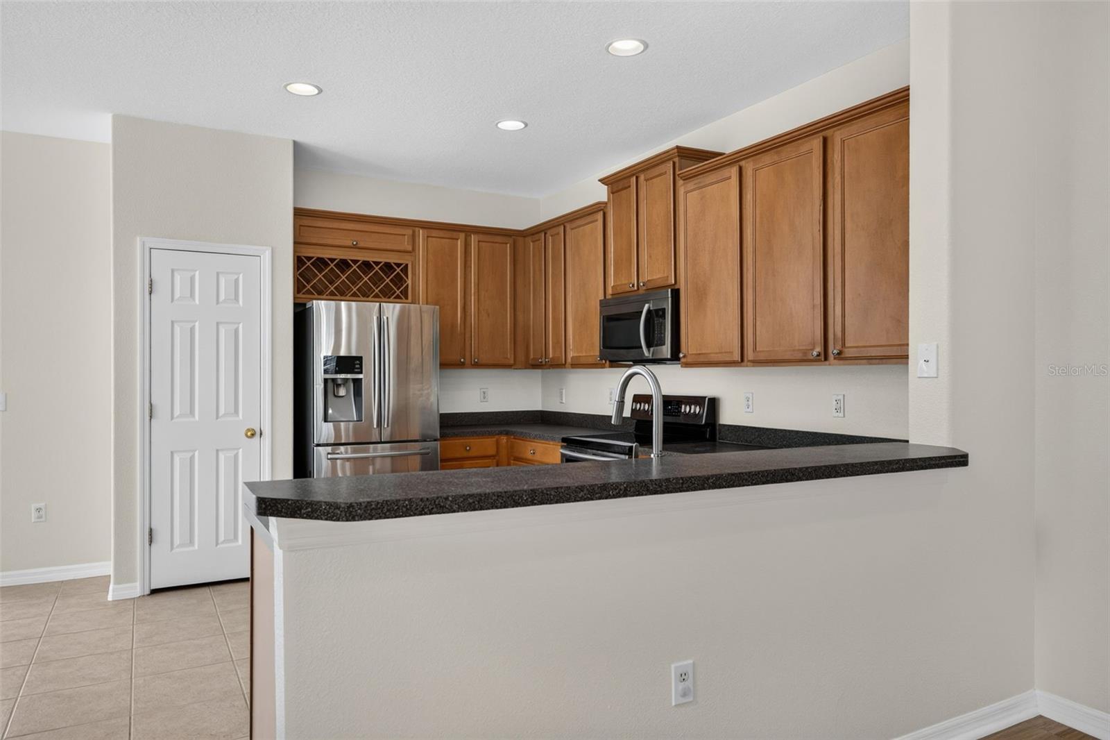 6585 Marlberry Way Property Photo 8
