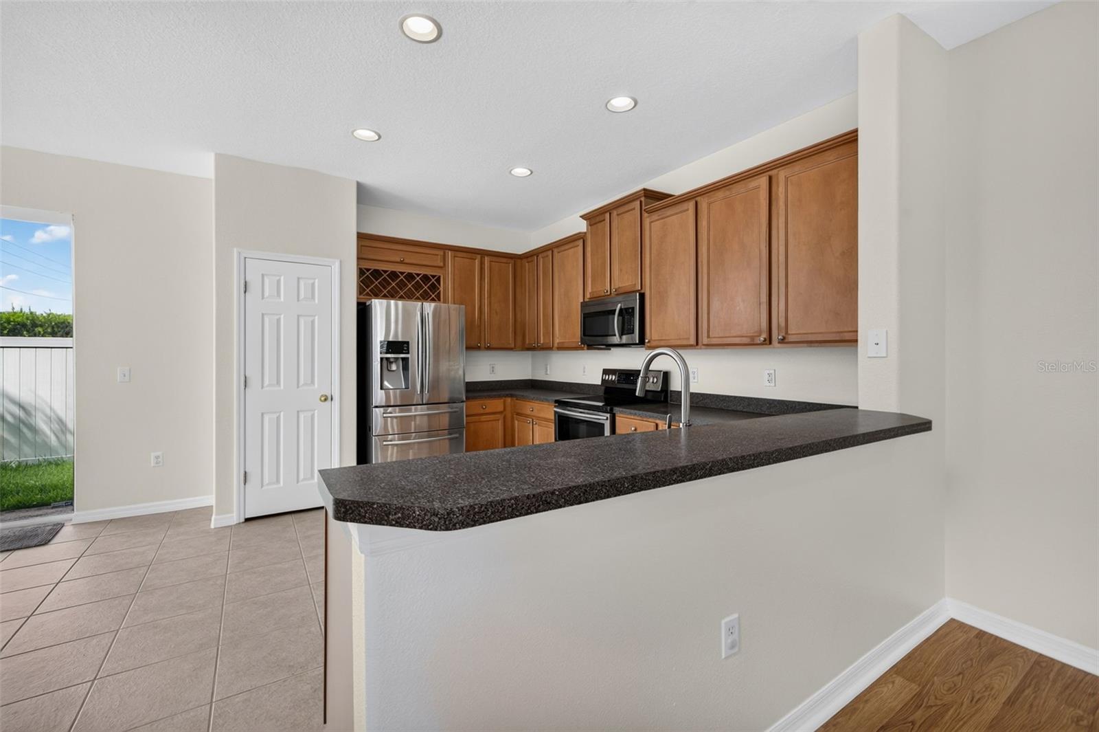 6585 Marlberry Way Property Photo 9
