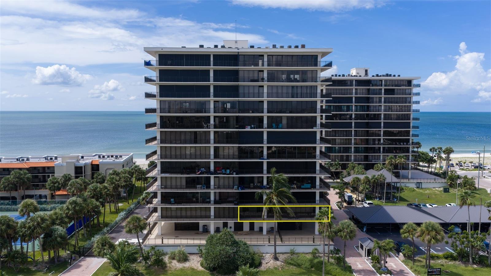 7600 Bayshore Dr #208 Property Photo 1