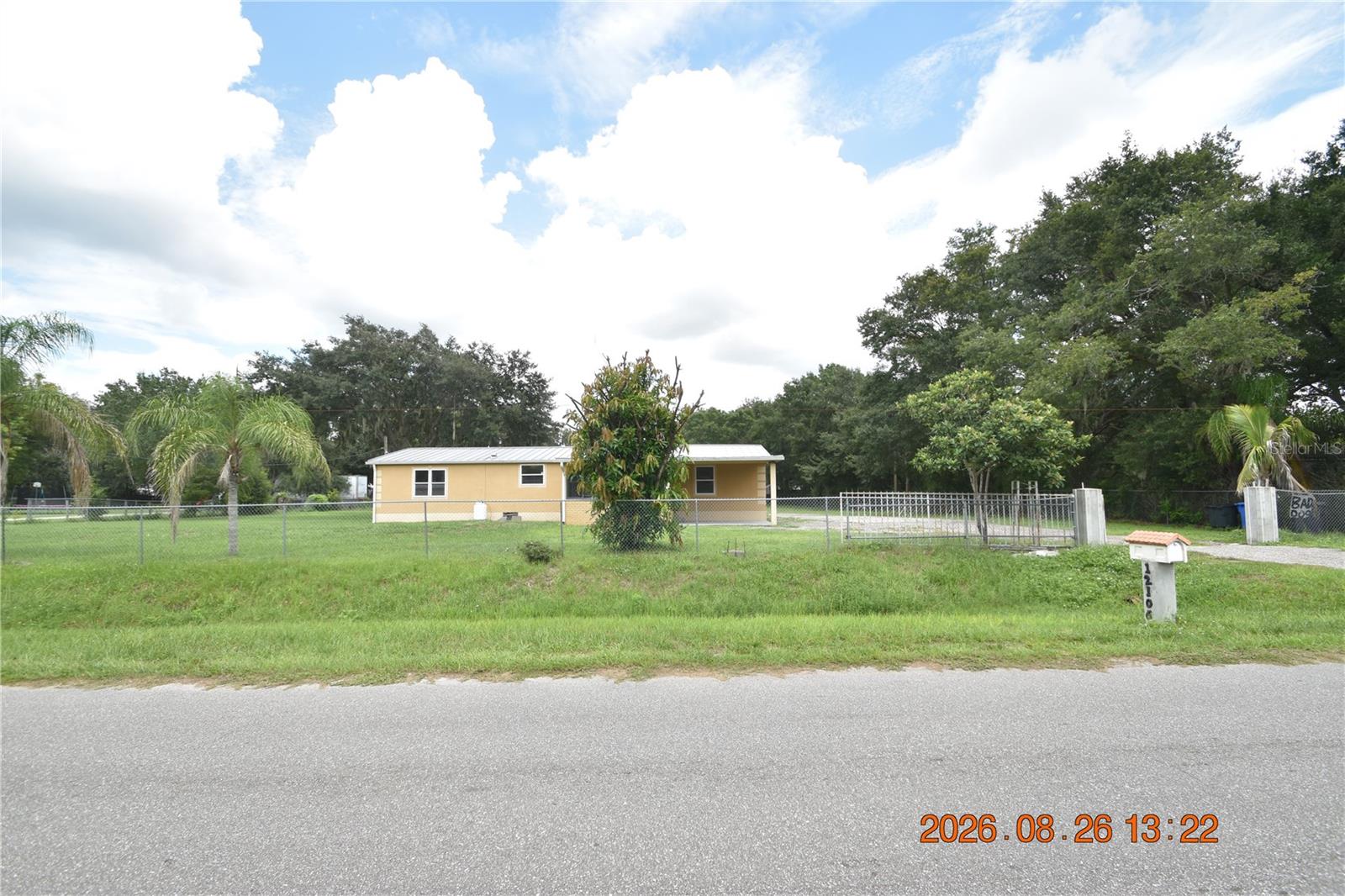 12106 Waterview Dr Property Photo 2