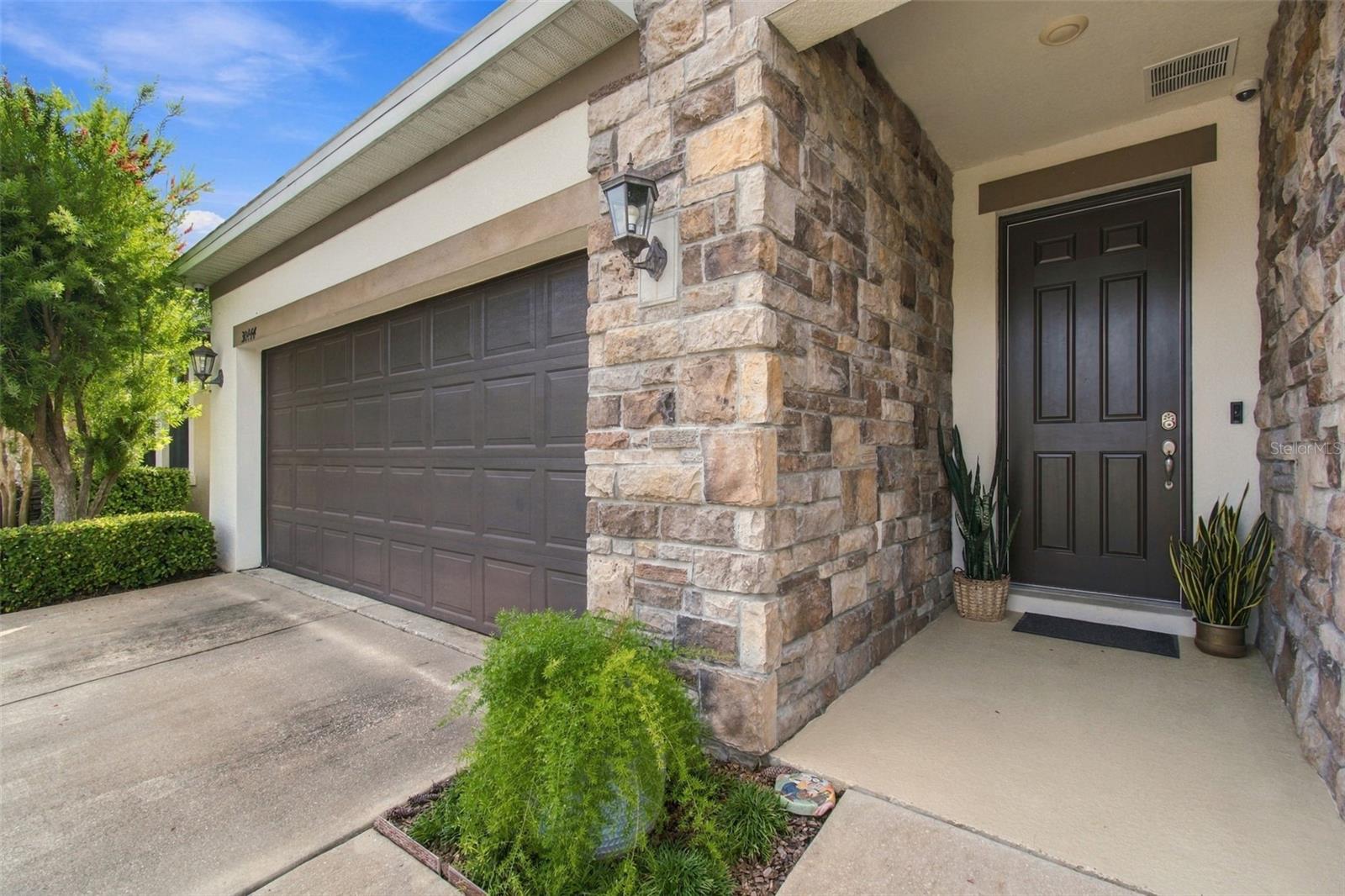 30444 Pecan Valley Loop Property Photo 2