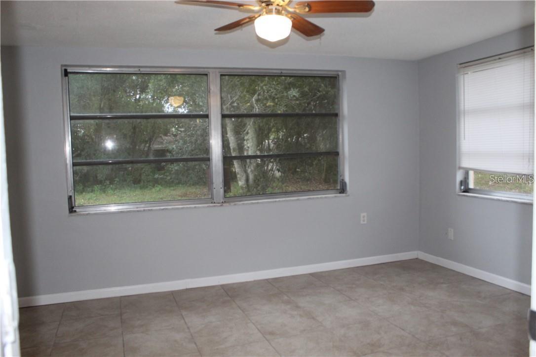 9920 Gray Fox Ln Property Photo 4
