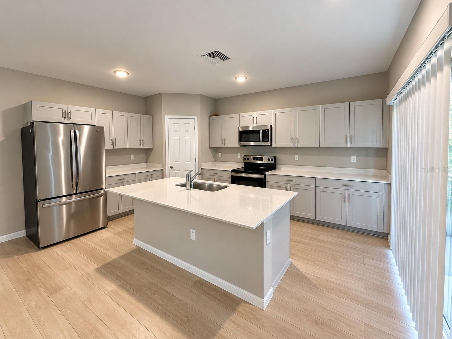 7540 Freesia Trce Property Photo 6