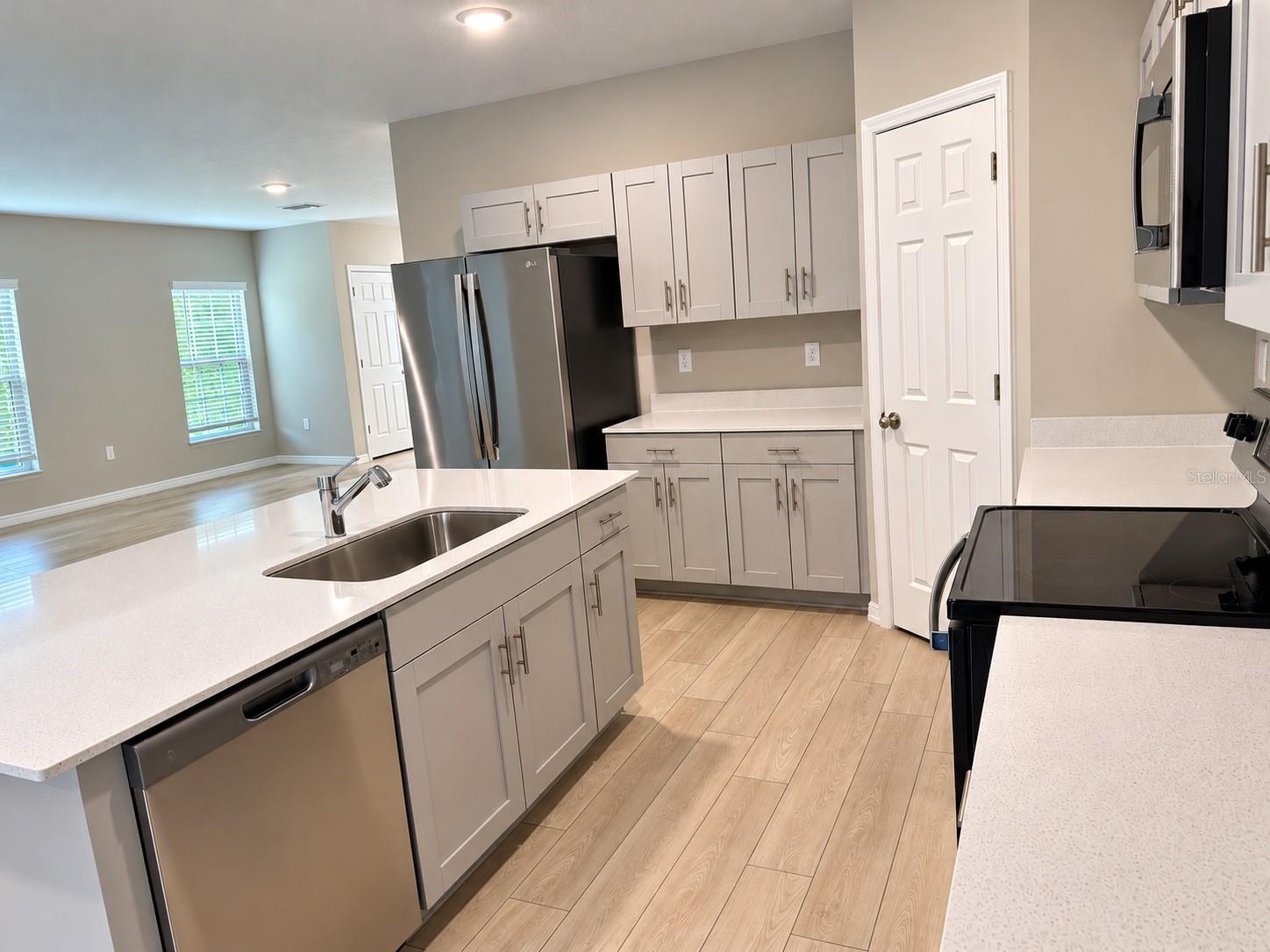 7540 Freesia Trce Property Photo 8