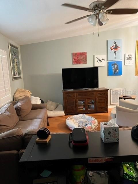 2090 Sandpiper Dr Property Photo 4