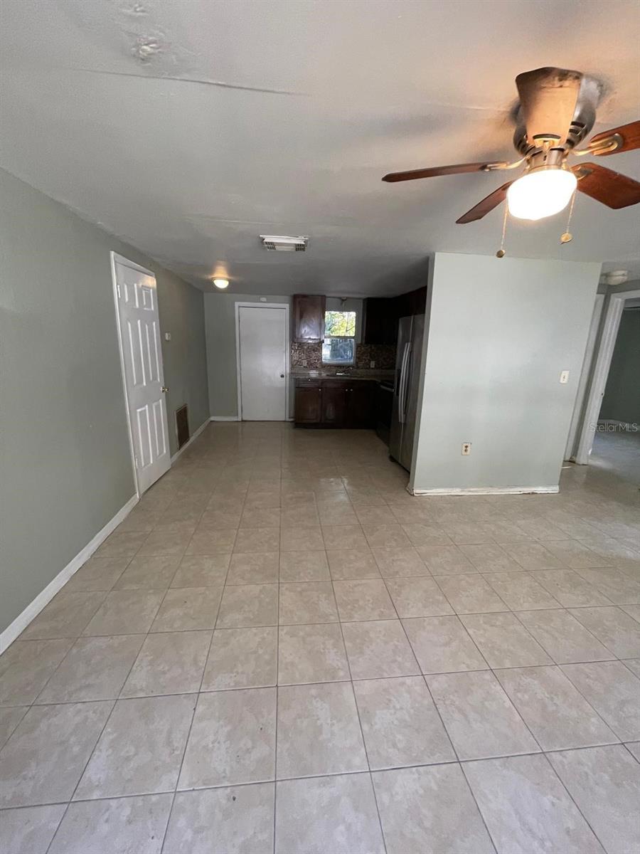 8428 Sunnydale Dr Property Photo 5