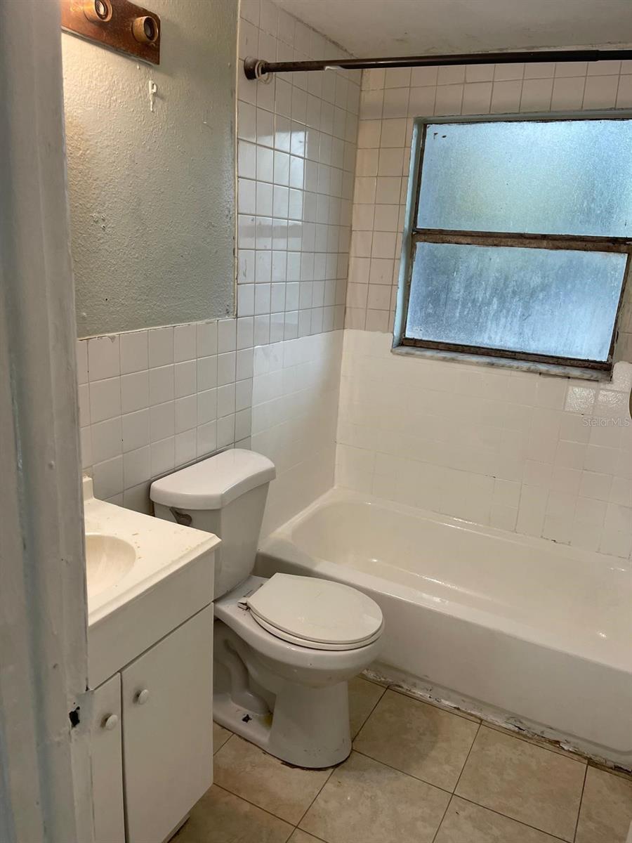8428 Sunnydale Dr Property Photo 11