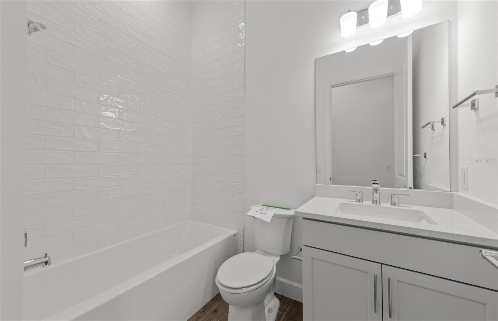 5027 Golden Shore Ct Property Photo 22