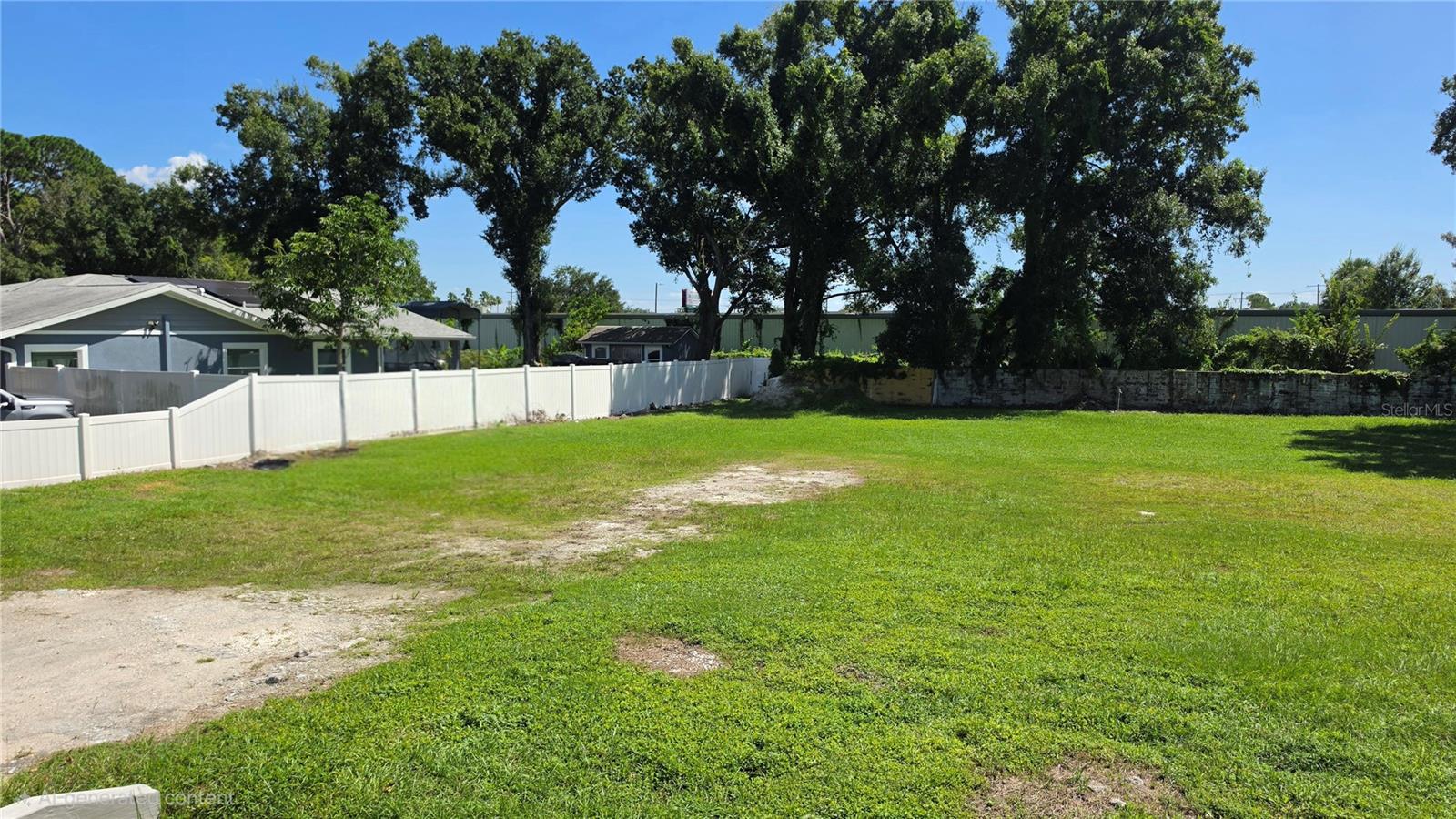 4034 W Comanche Ave Property Photo 2