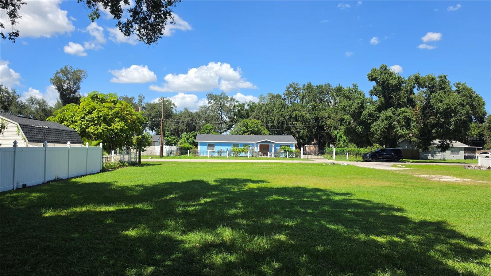 4040 W Comanche Ave Property Photo 3