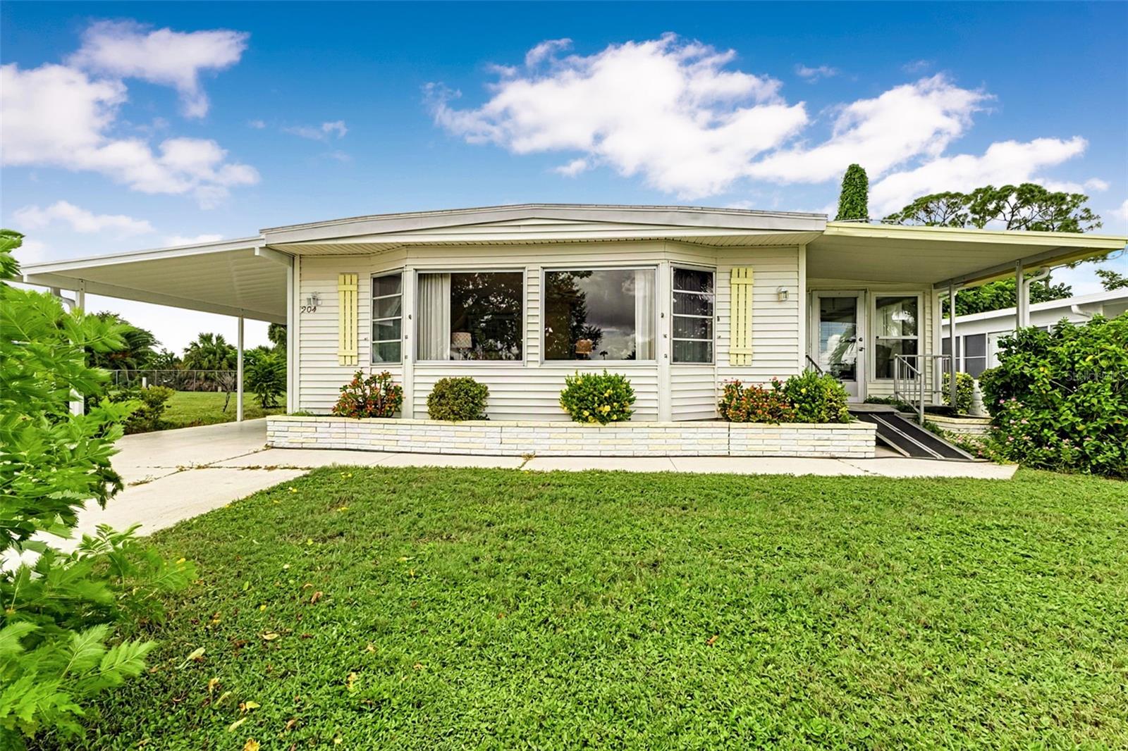 204 La Costa Property Photo 1