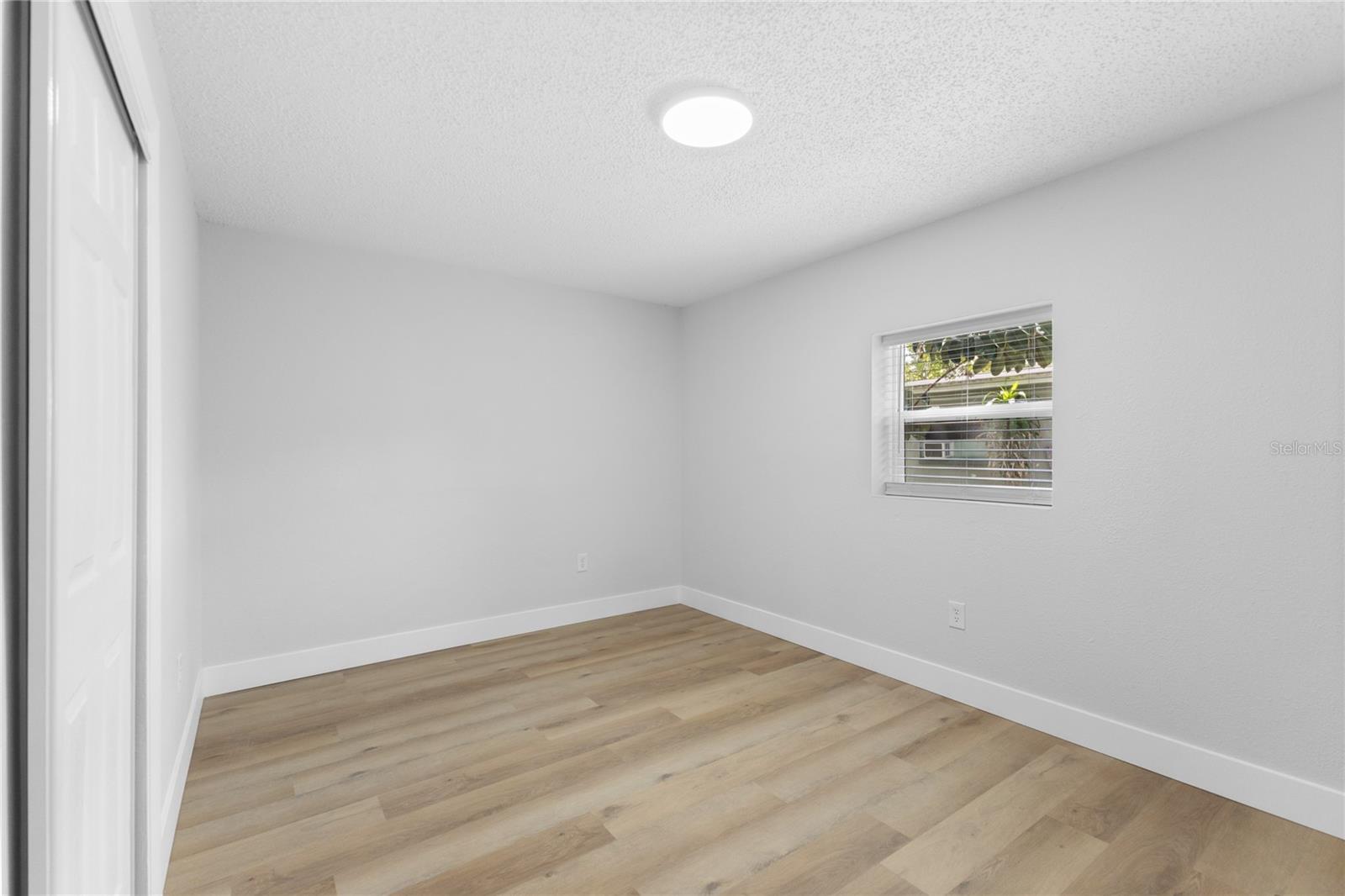 6911 Reindeer Rd Property Photo 12