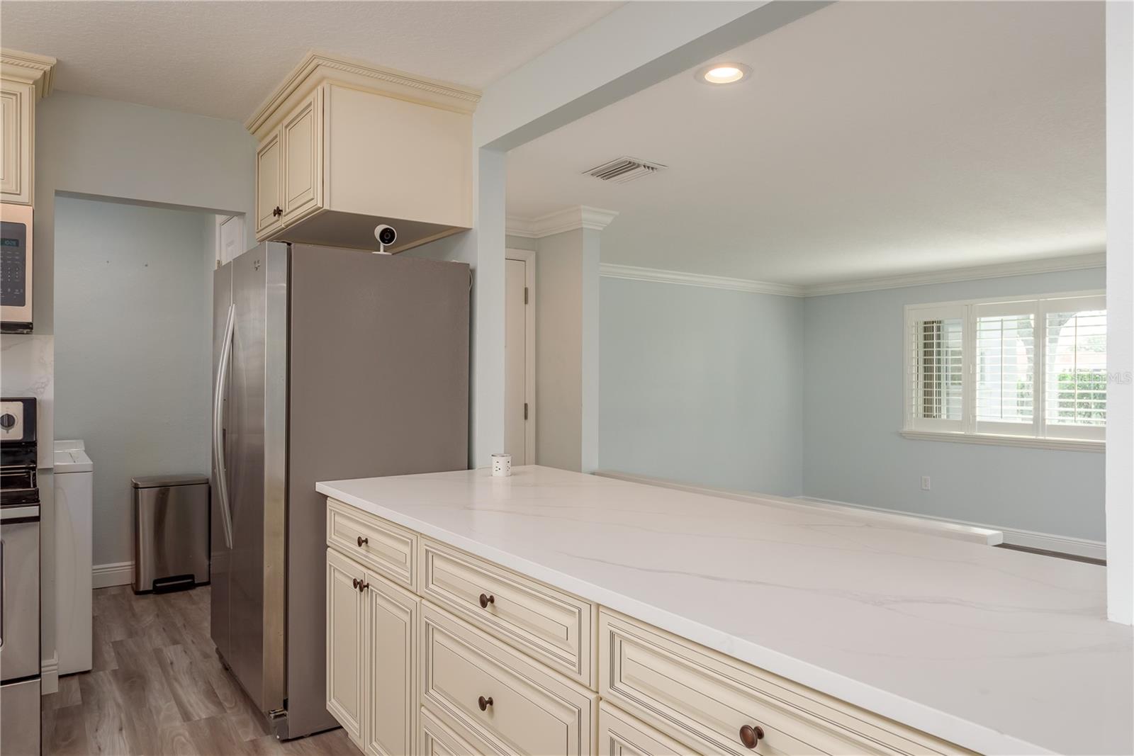 311 Island Way #101 Property Photo 8
