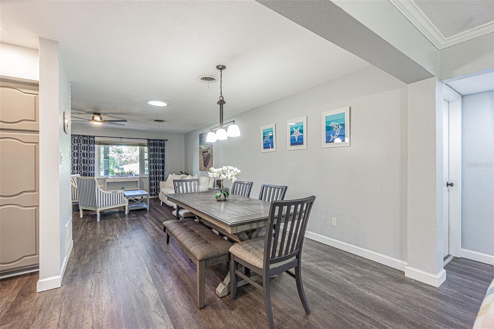 863 Bay Breeze Ter Property Photo 8
