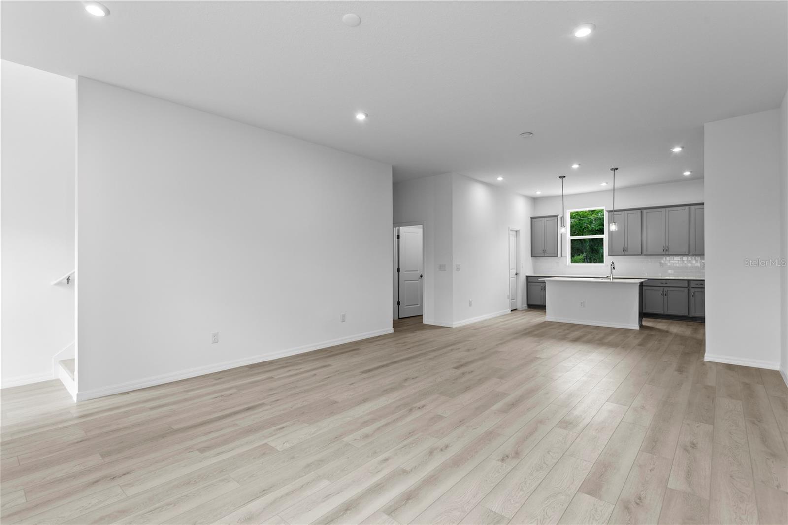 9614 Montague St Property Photo 14