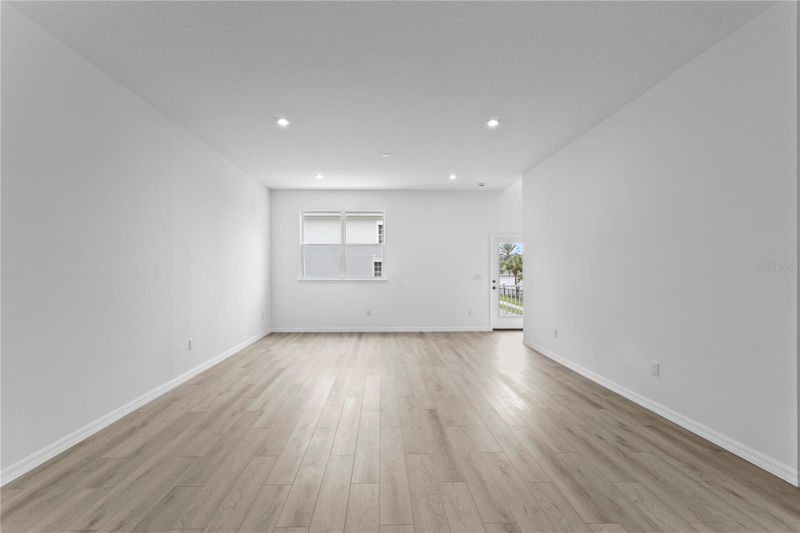 9614 Montague St Property Photo 16