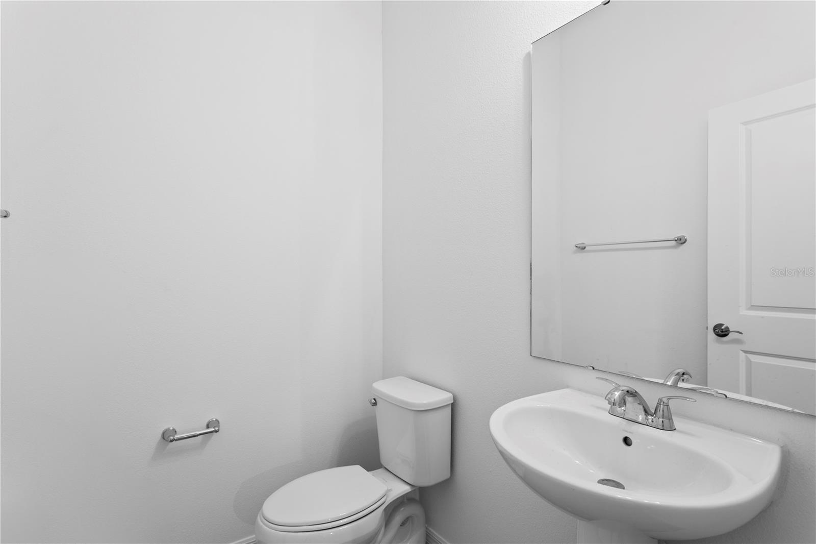 9614 Montague St Property Photo 21