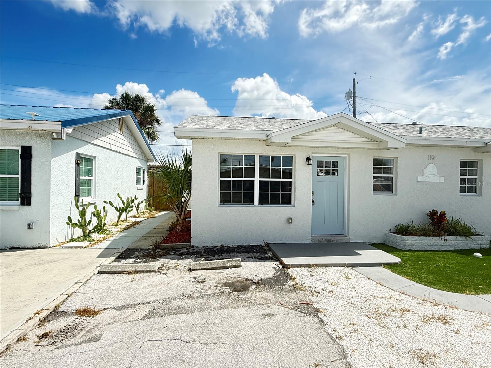 119 147TH AVE E #A Property Photo 1