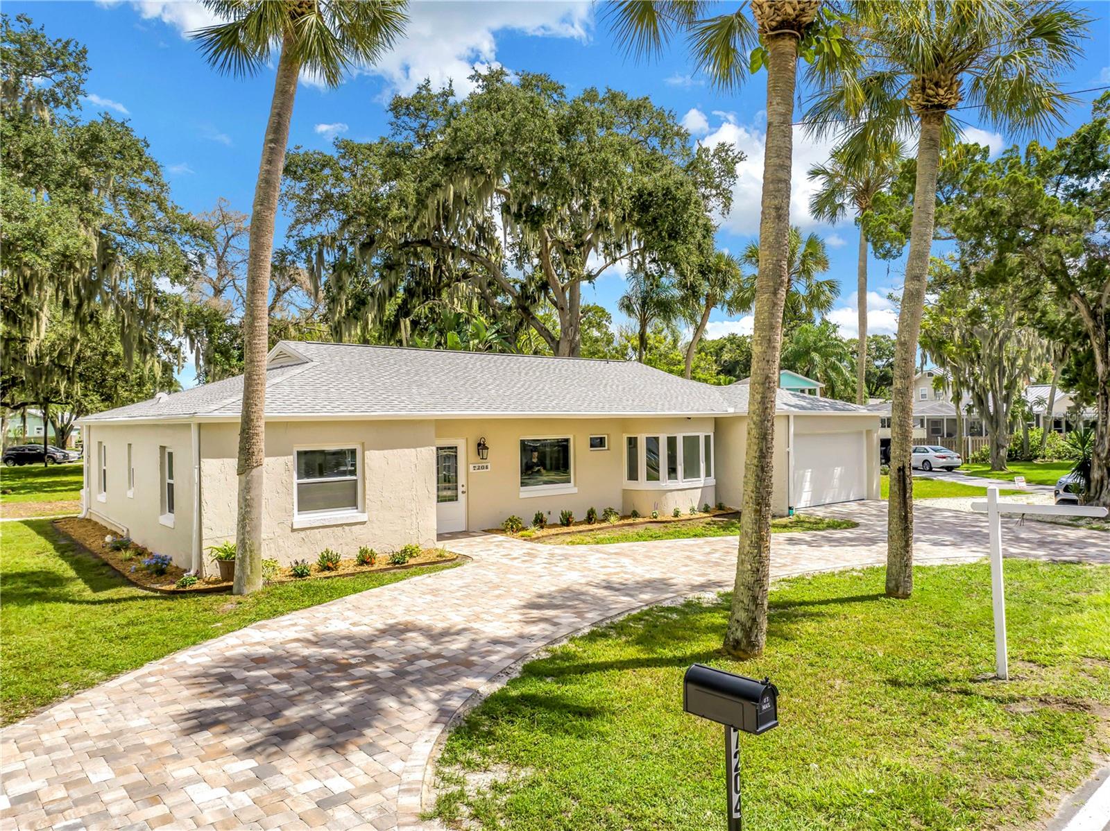 7204 Grand Blvd Property Photo 1