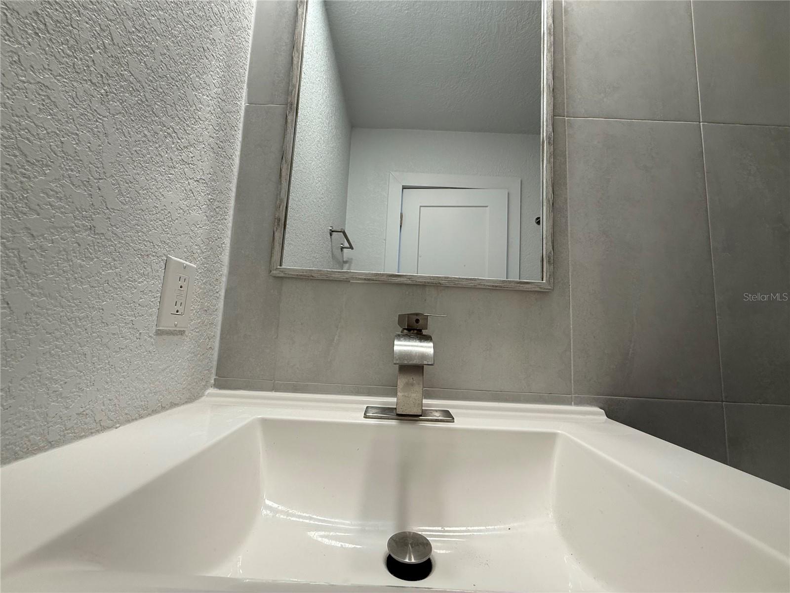 119 147th Ave E #b Property Photo 10