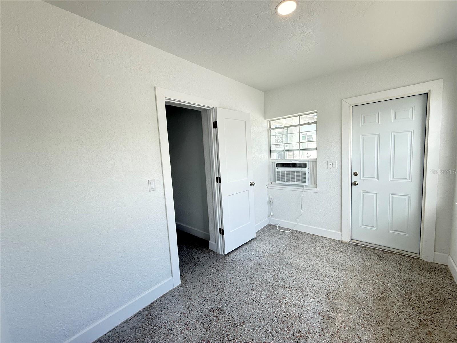 119 147th Ave E #b Property Photo 12