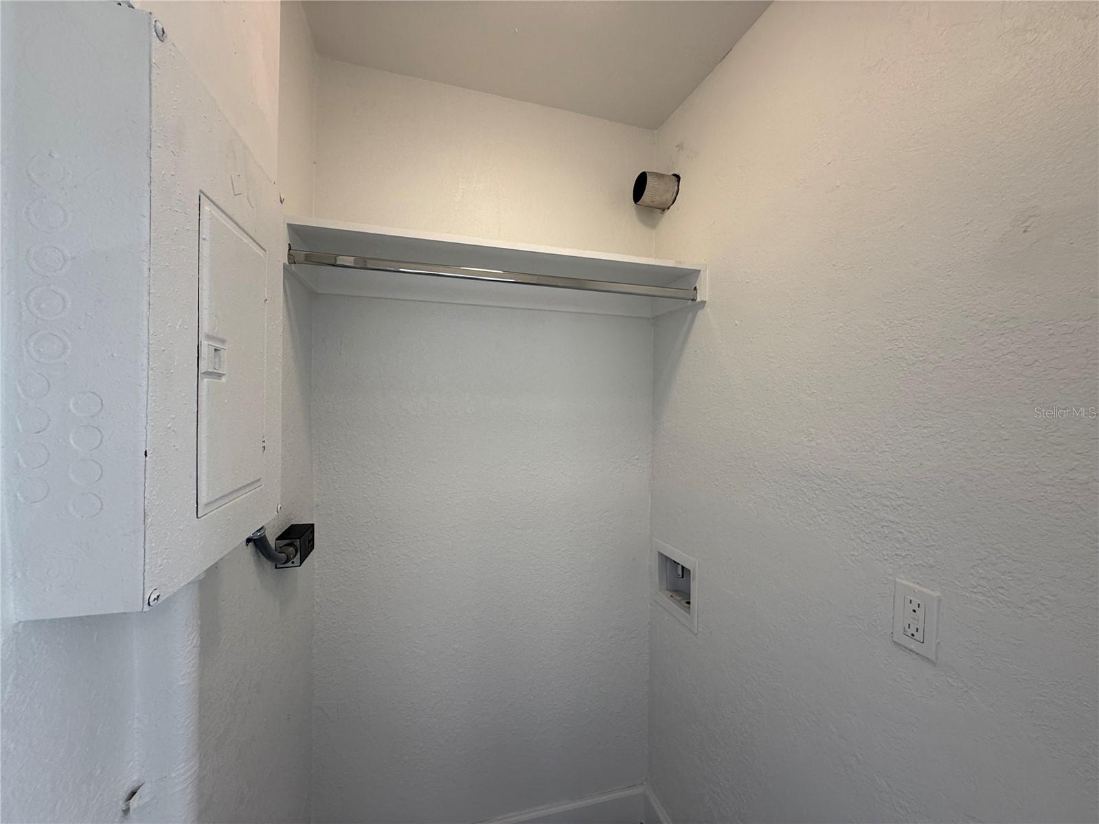 119 147th Ave E #b Property Photo 14