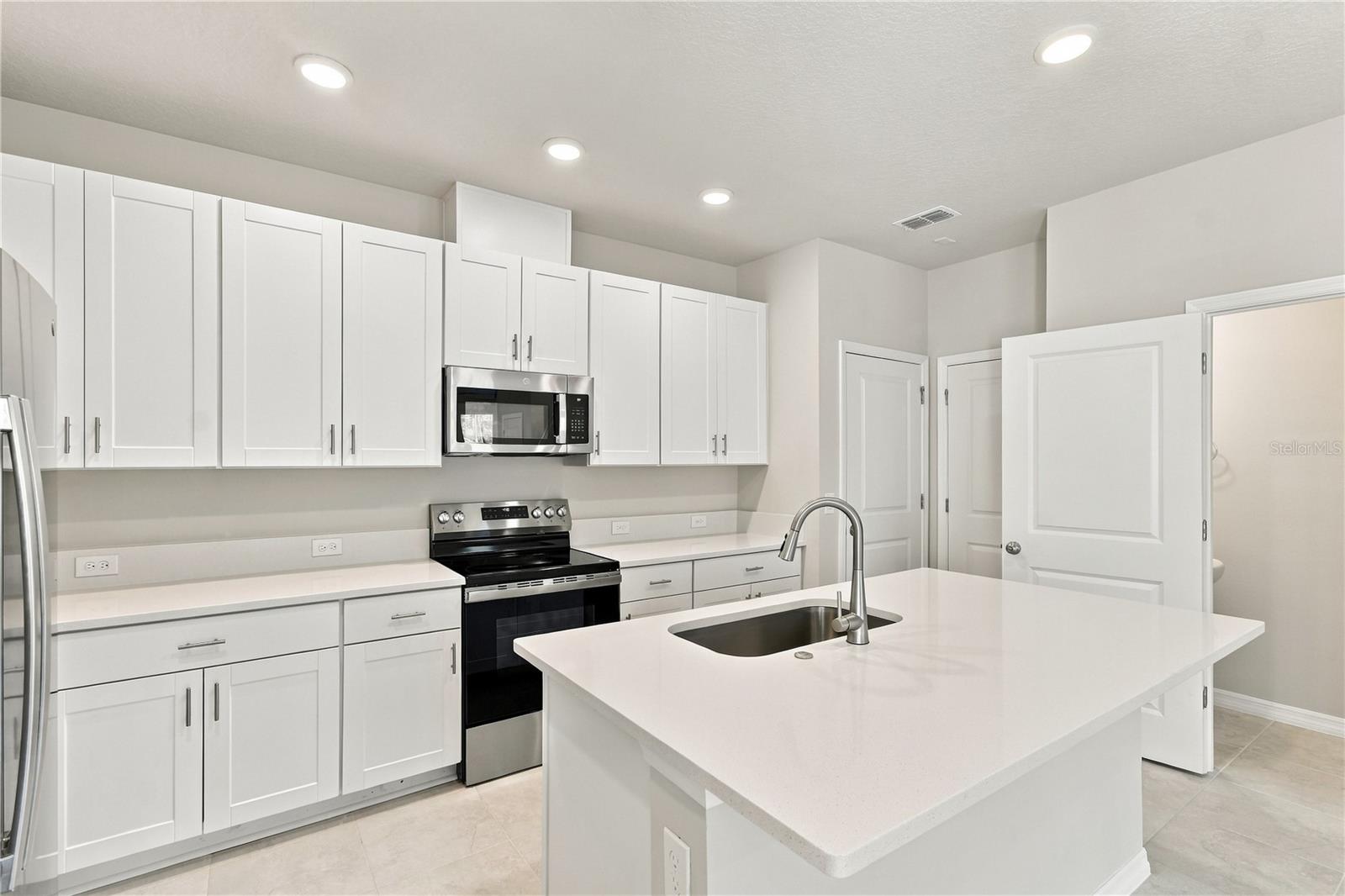 1193 Wild Crest Ln Property Photo 3