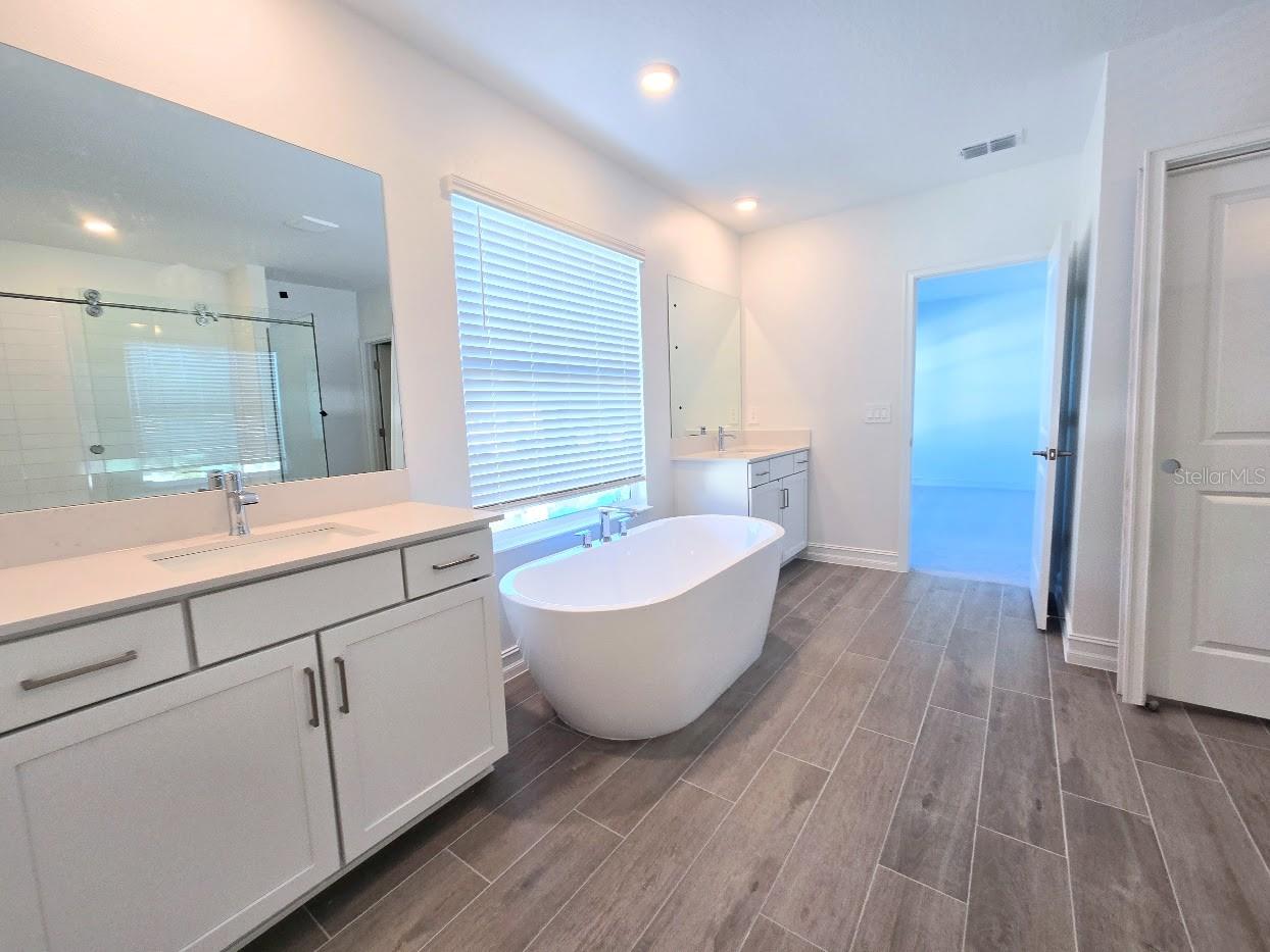 18489 Serene Lake Loop Property Photo 11