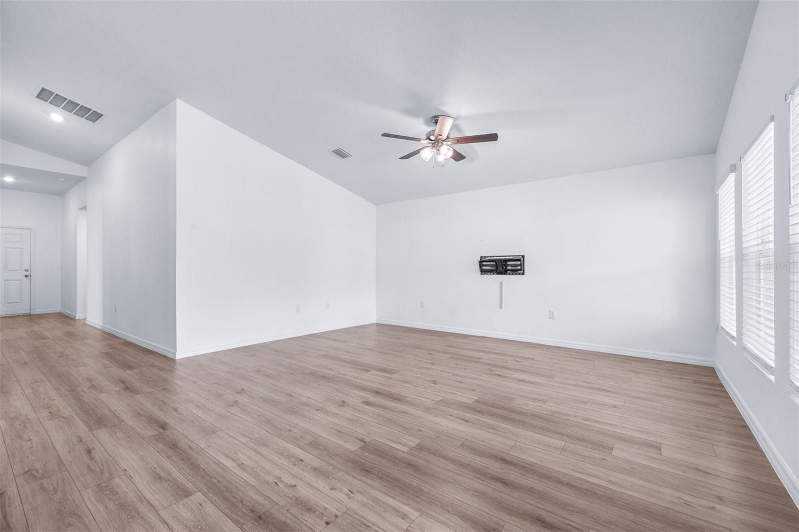 12781 Canter Call Rd Property Photo 10
